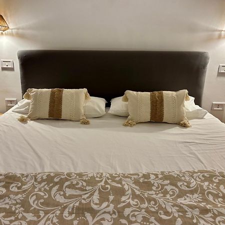 Ferienwohnung La Pergola Del Centro Brindisi Exterior foto