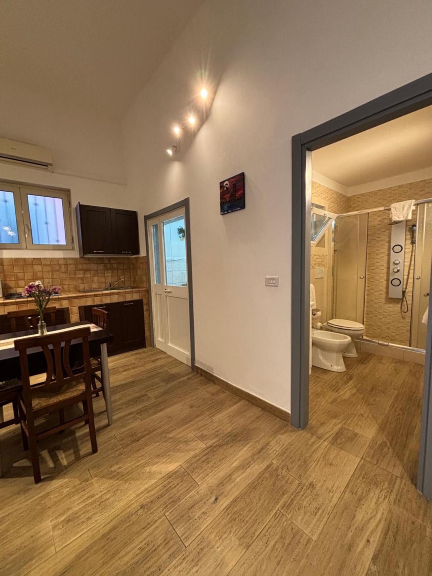 Ferienwohnung La Pergola Del Centro Brindisi Exterior foto