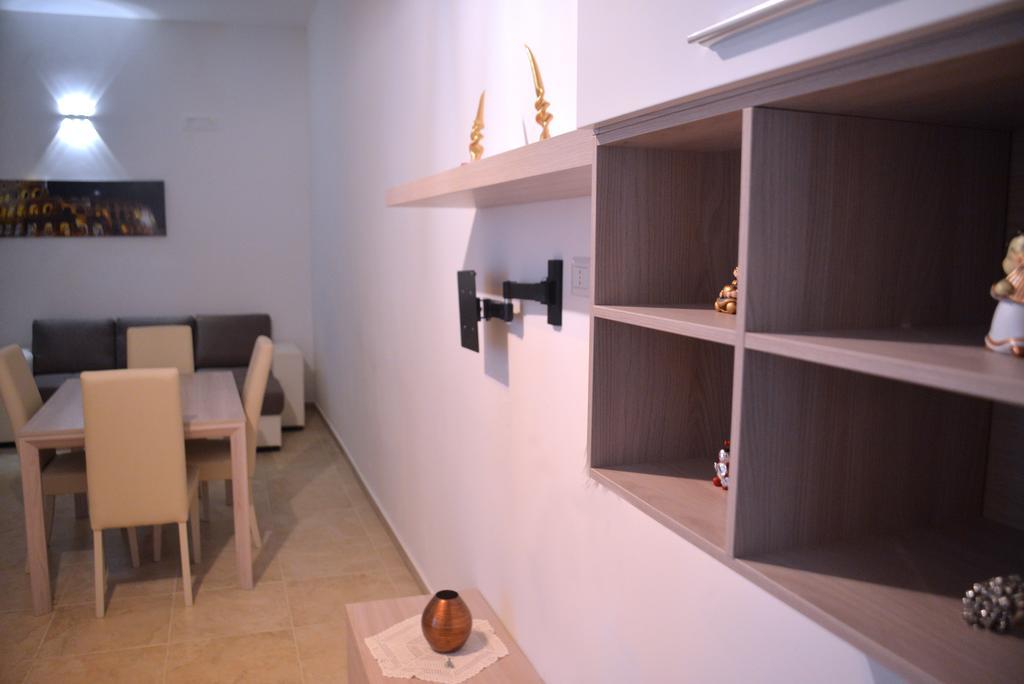 Ferienwohnung La Pergola Del Centro Brindisi Exterior foto